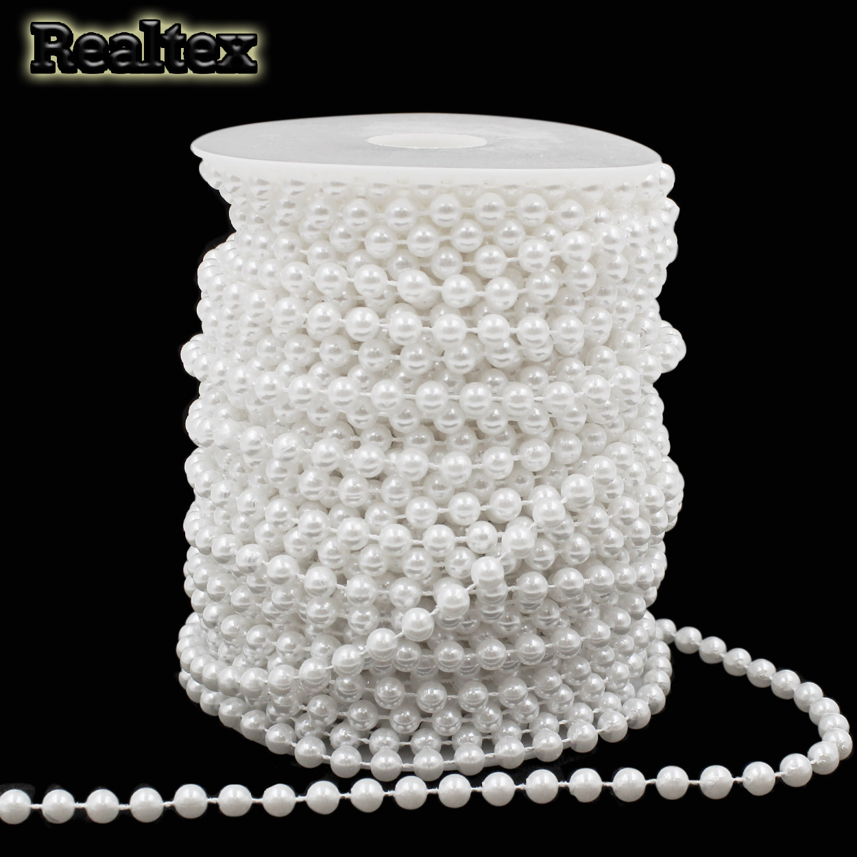 Бусины тесьма Realtex 6мм цв.белый