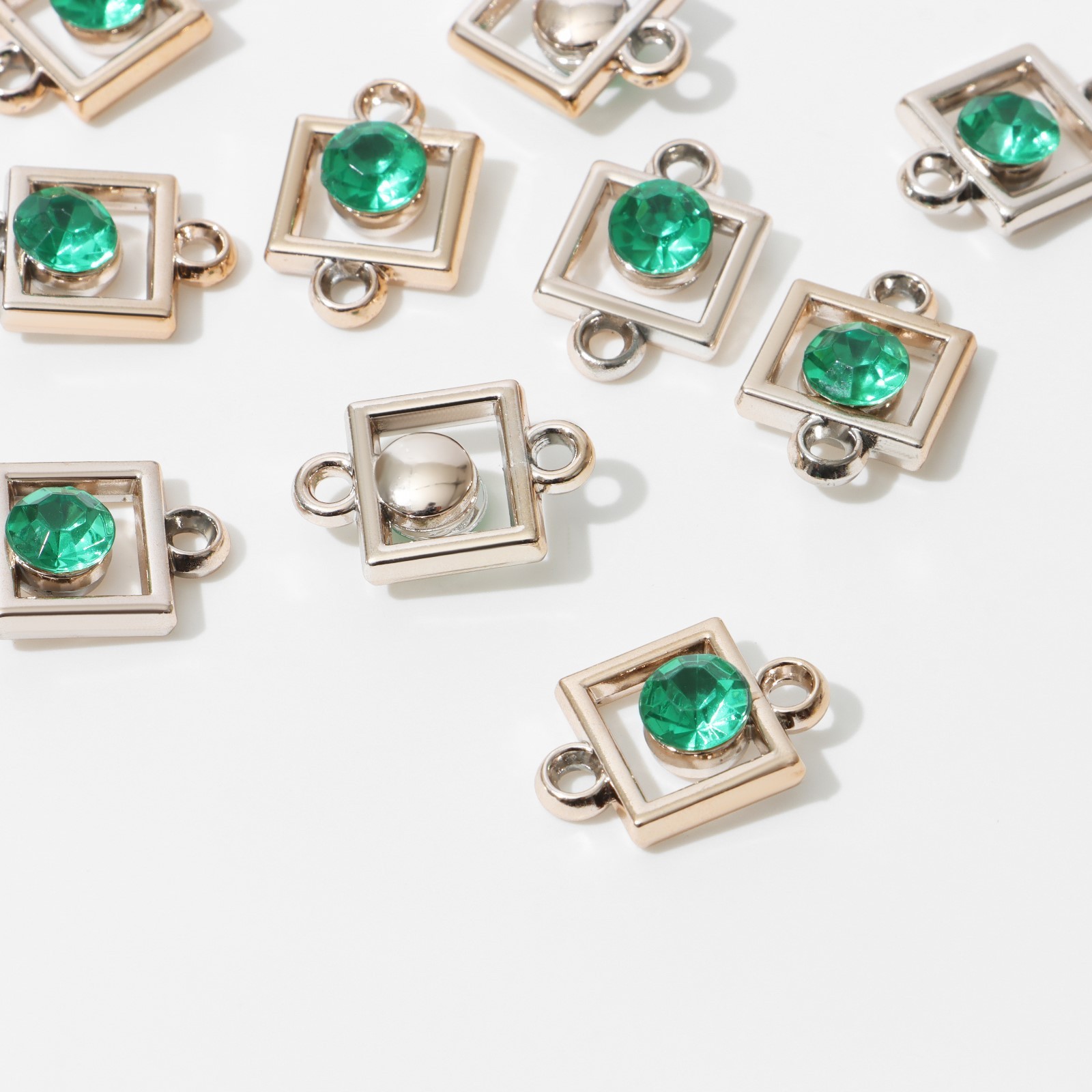 Коннектор для бижутерии 9908566 "Квадрат" (10шт) цв.зелёный в золоте