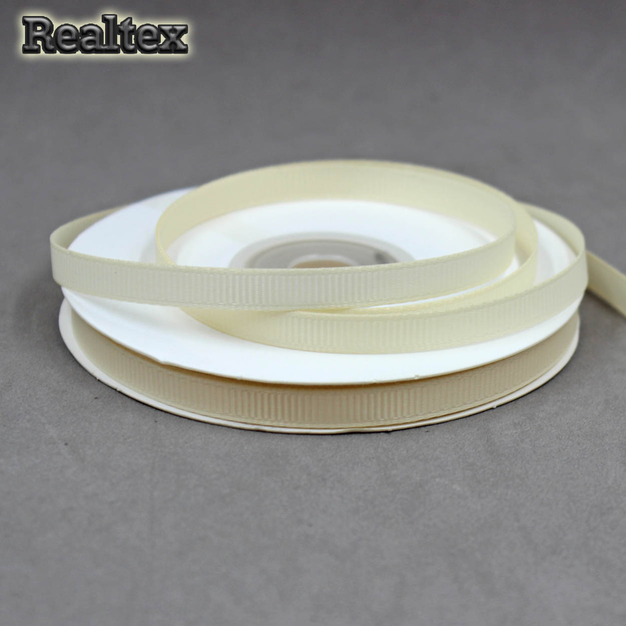 Лента репсовая  6мм MG (22,8м) цв.815 кремовый