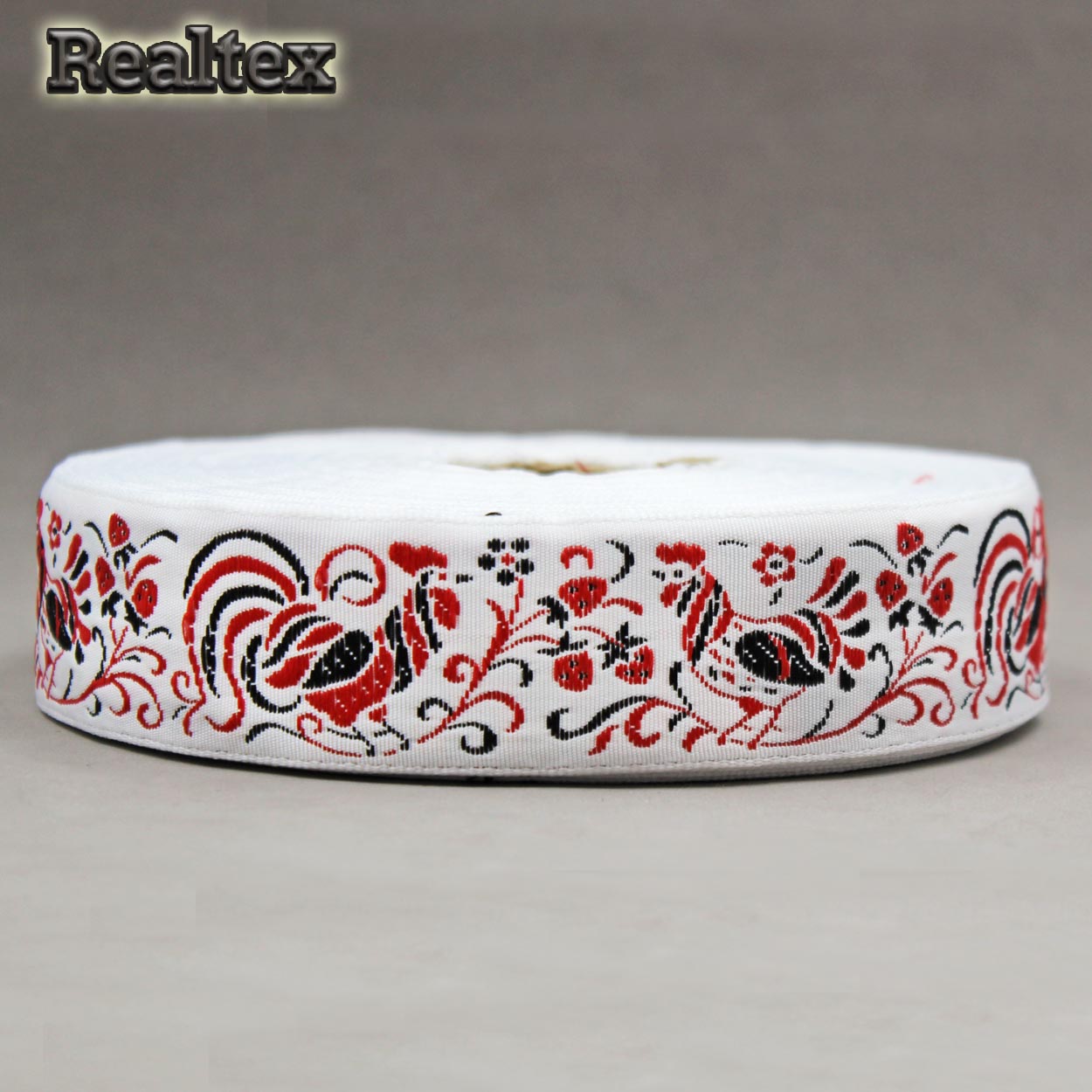 Тесьма жакардовая 32мм с1853г17 рис.7224 (25м) цв.белый/красный/черный 