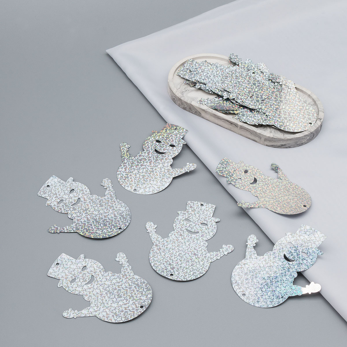 Пайетки "Астра" "снеговик" 9,8*8,5см (30шт) цв.серебро голограмма