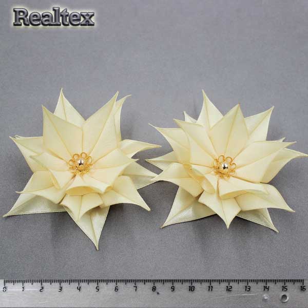 Украшение ручной работы №3009 кремовый