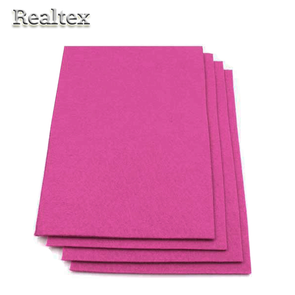 Фетр листовой мягкий Realtex 1,5мм 20*30см цв.011 темно-розовый