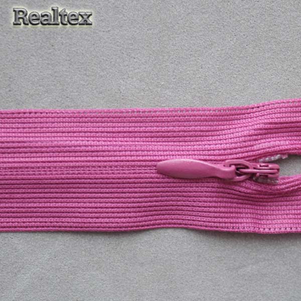  Молния потайная Т.3 20см цв.174 ярко-сиреневый