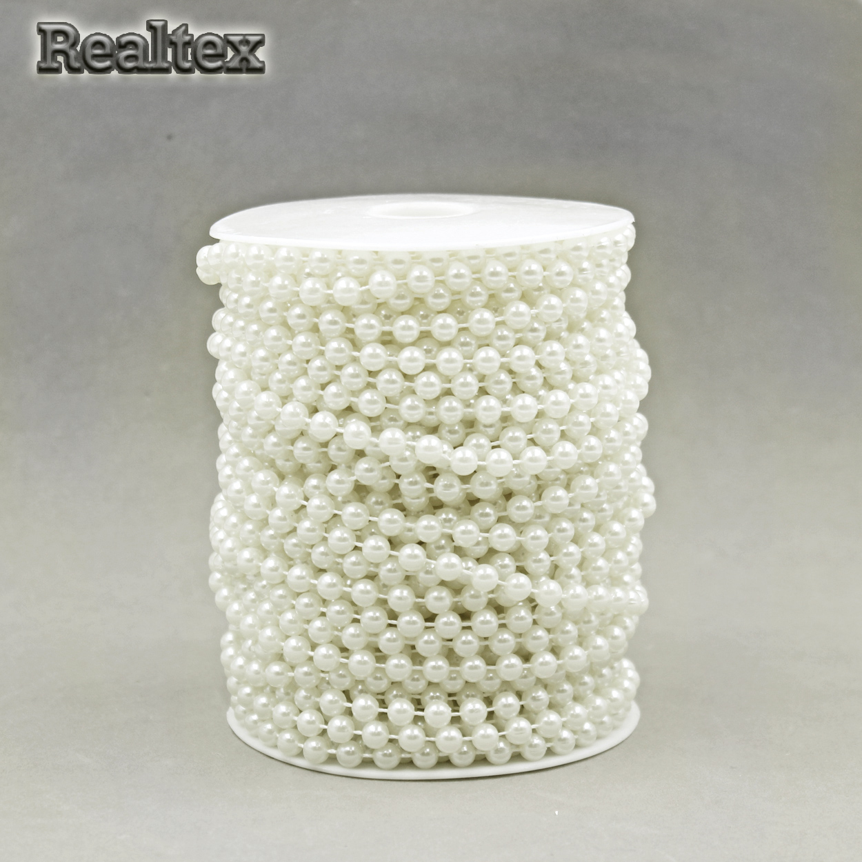 Бусины тесьма  RS  6мм цв.молочный