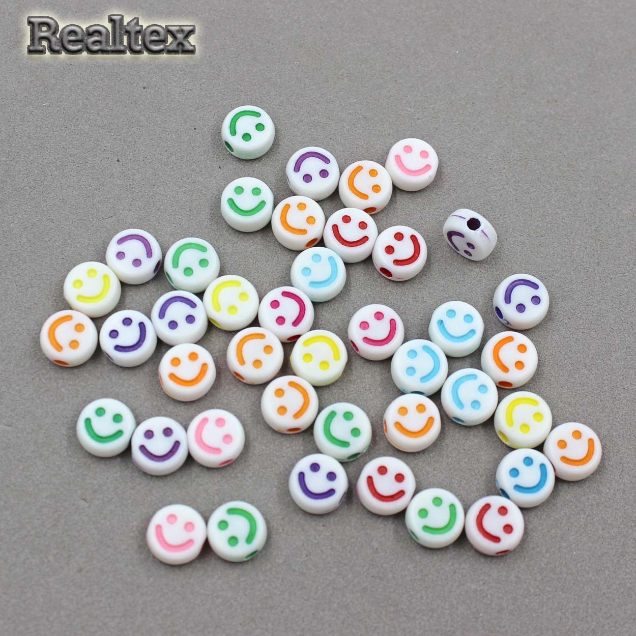 Бусины пластик Реалтекс Смайлик (500гр) цв.белый/mix