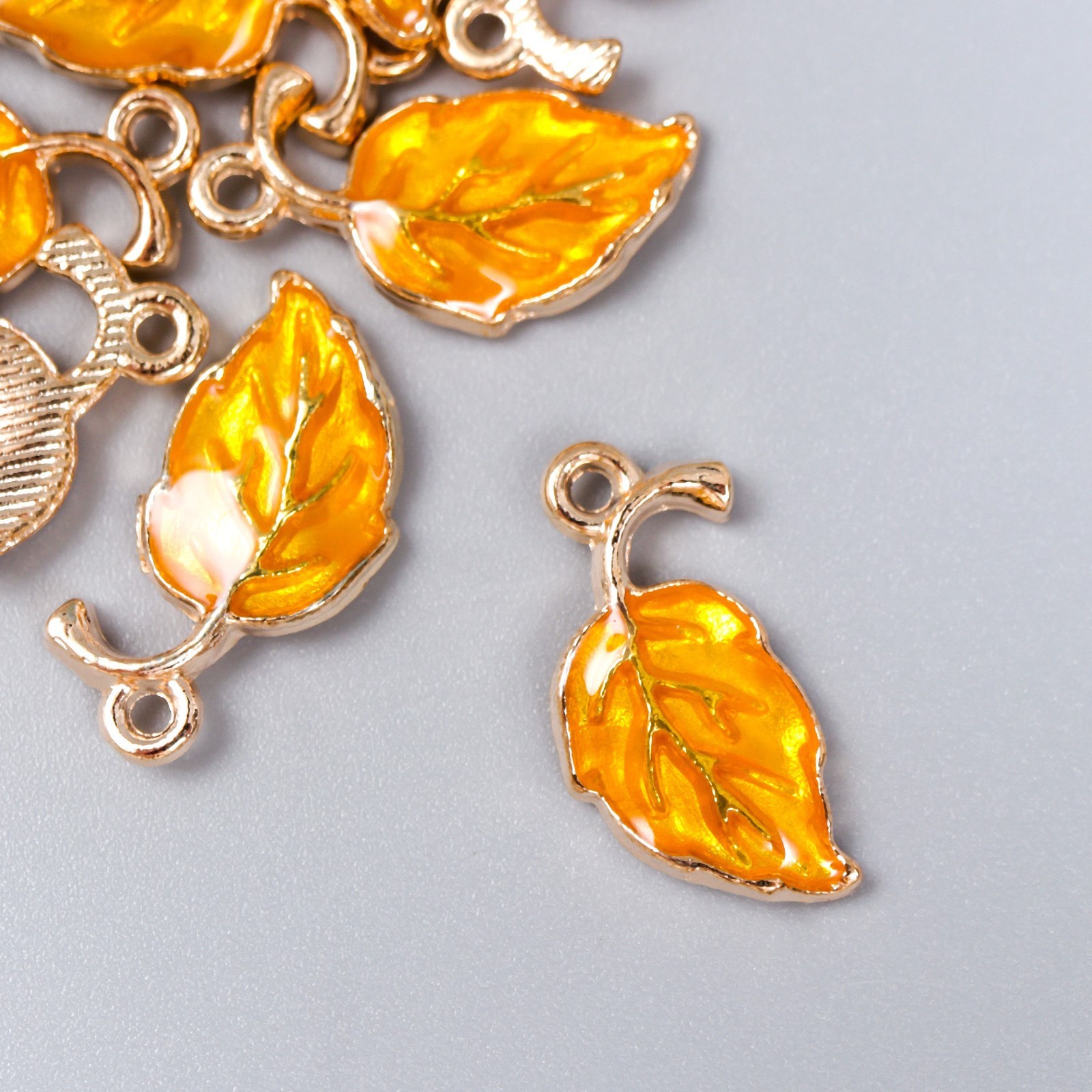 Подвеска металл 7356038 "Листик с веточкой" эмаль (5шт) цв.оранжевый