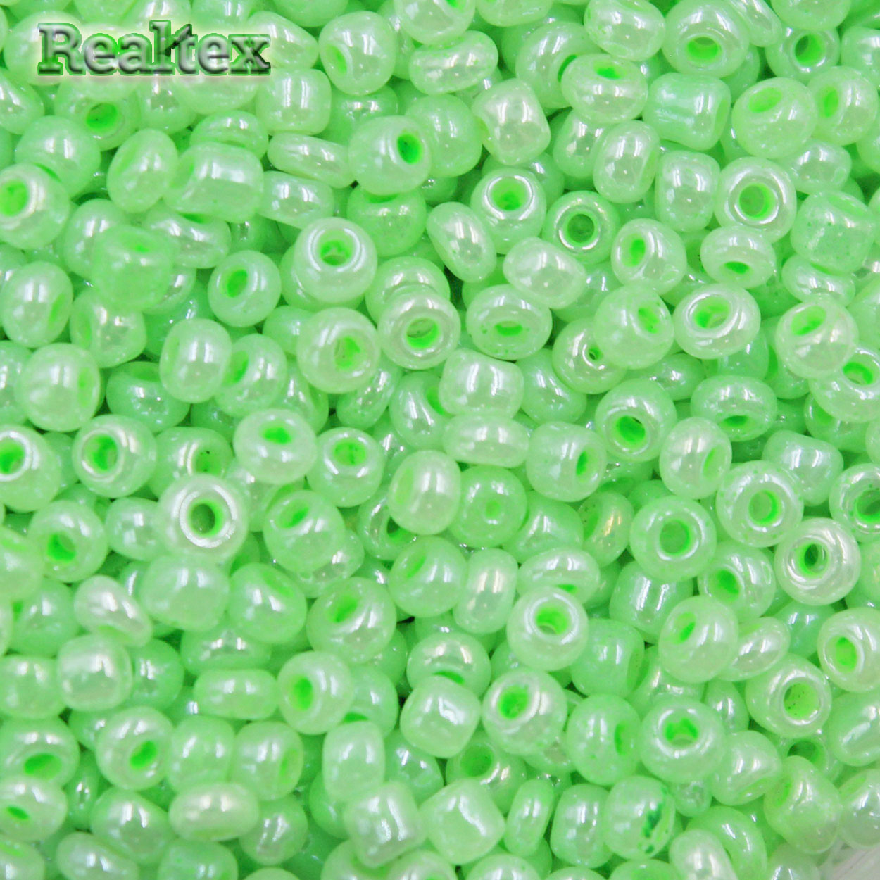 Бисер Realtex 12/0 (450гр) цв.144