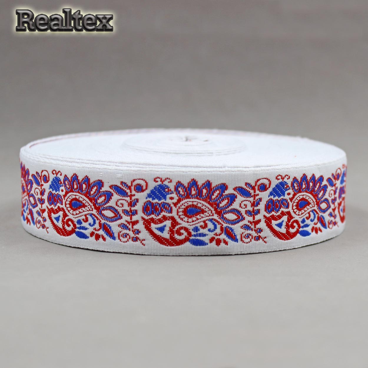 Тесьма жакардовая 32мм с1853г17 рис.9017 (25м) цв.белый/красный/синий