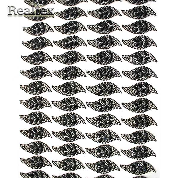 Термоаппликации-стразы №21 на листе 24*40см (60шт) цв.черный