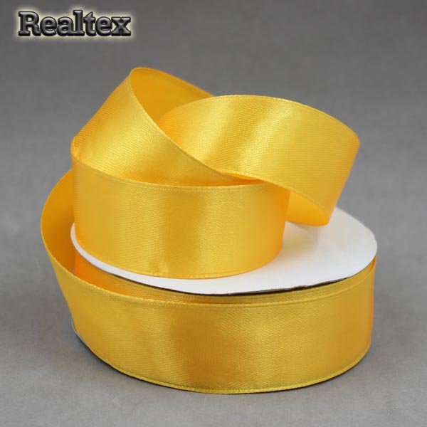 Лента атласная 25мм Realtex (32,9м) цв.112 желтый