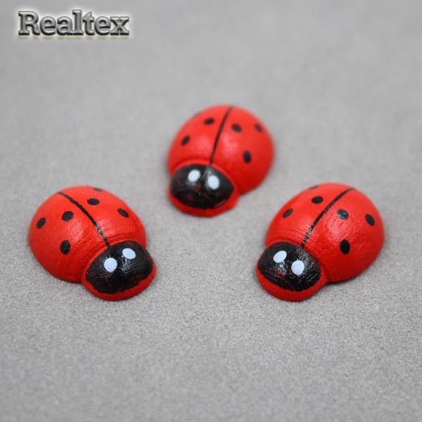 Набор деревянных элементов  Realtex R 22- 5 14*19мм "Божья коровка"