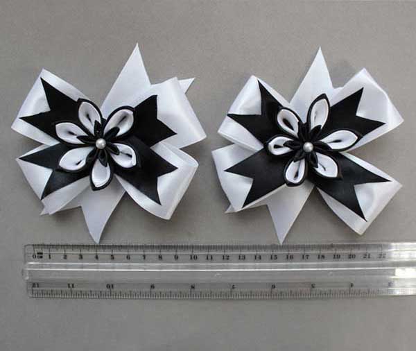 Украшение ручной работы №009 цв.белый/черный