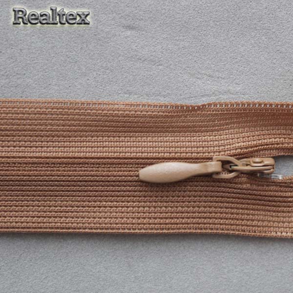  Молния потайная Т.3 20см цв.290 светло-коричневый