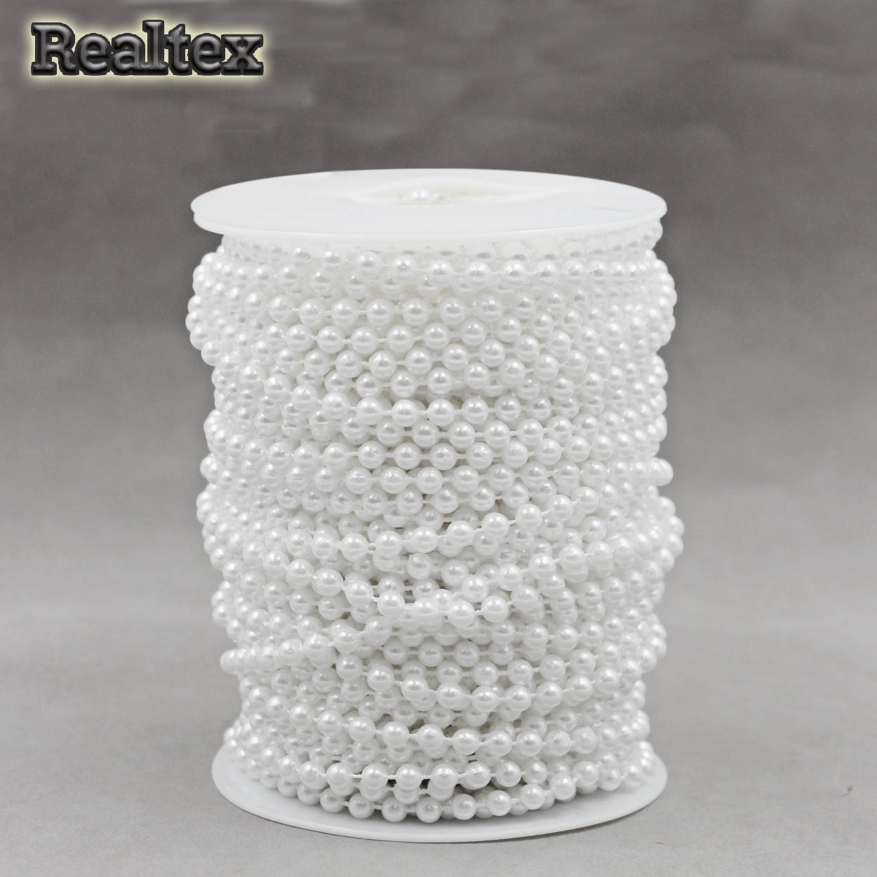 Бусины тесьма Realtex 5мм цв.белый