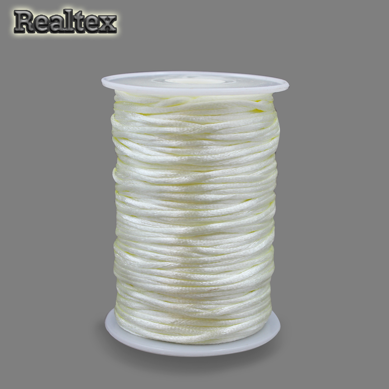Шнур круглый атласный  Realtex 2мм (91.5м) цв.молочный