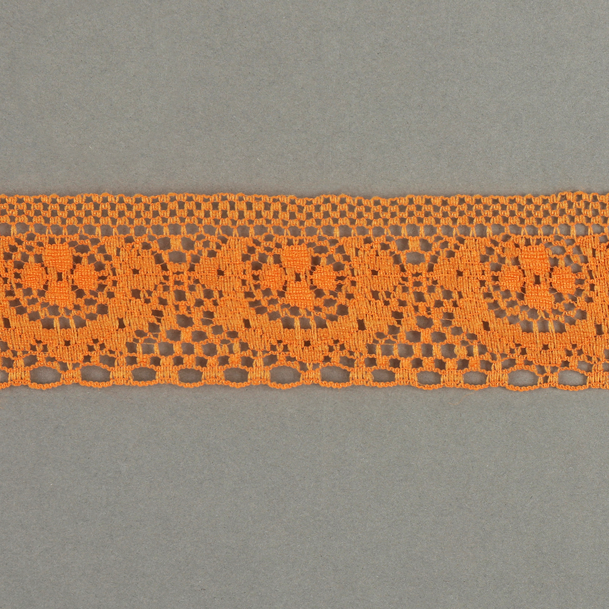 Кружево капроновое  40мм TBY 1660 (27,4м) цв.229 светло-оранжевый