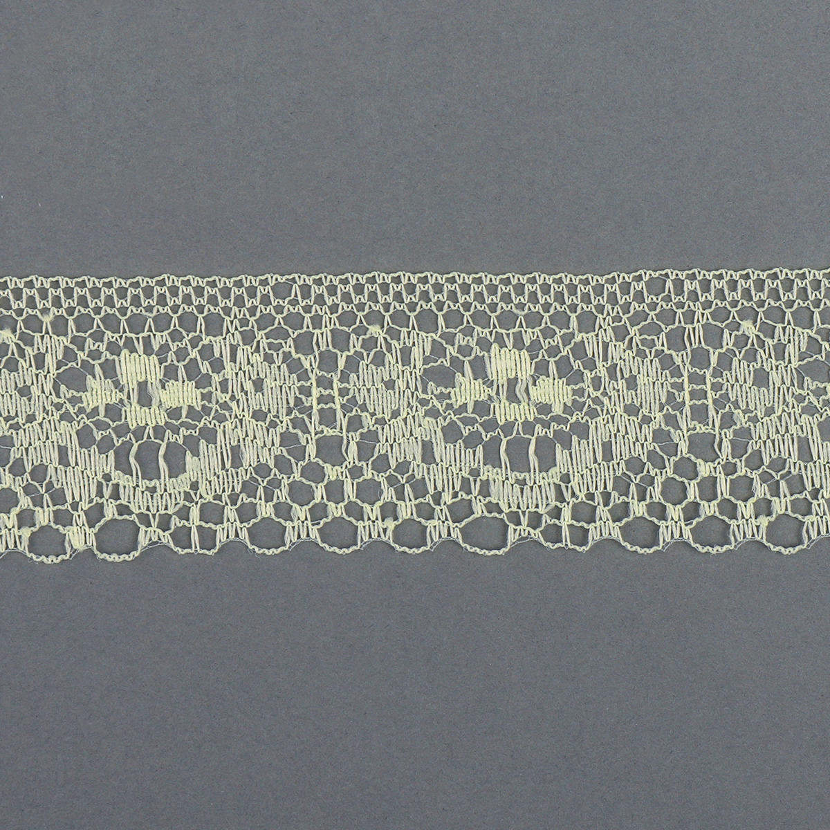 Кружево капроновое  40мм TBY 1660 (27,4м) цв.234 светло-жёлтый