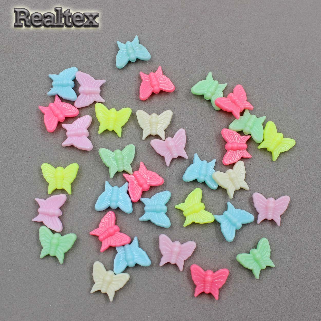 Бусины пластик Реалтекс Бабочка рифленая (100гр) цв.mix