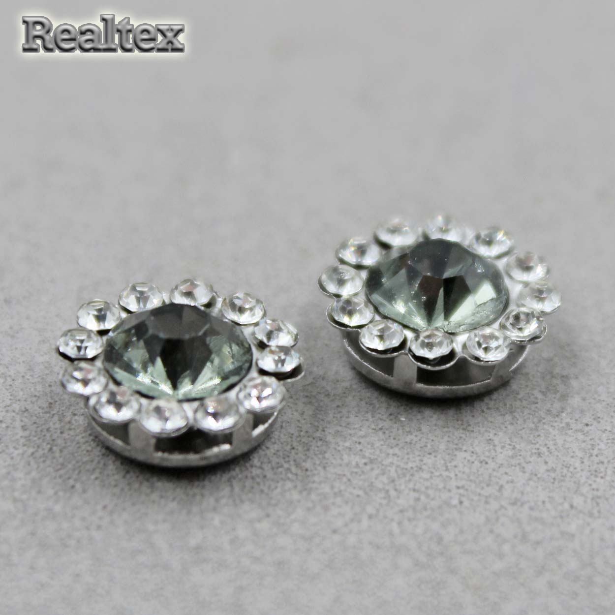 Стразы пришивные стекло в оправе Realtex "цветок" 12мм цв.02 Grey/Crystal