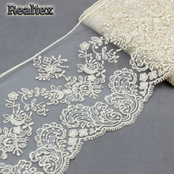 Кружево на сетке 130мм TR BL 40466 (9м) цв.бежевый