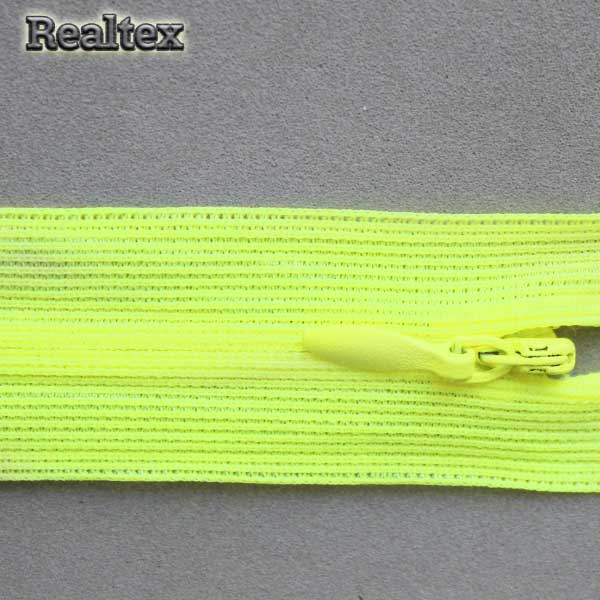  Молния потайная Т.3 20см цв.231 светло-салатовый неон