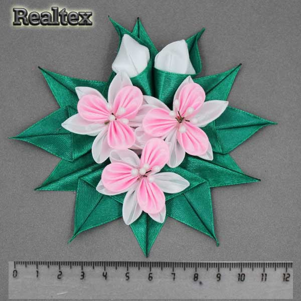 Украшение ручной работы №222 цв.3032/белый