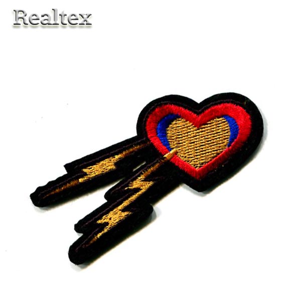  Термоаппликации детские Реалтекс S-3469  "Сердце с молнией" 