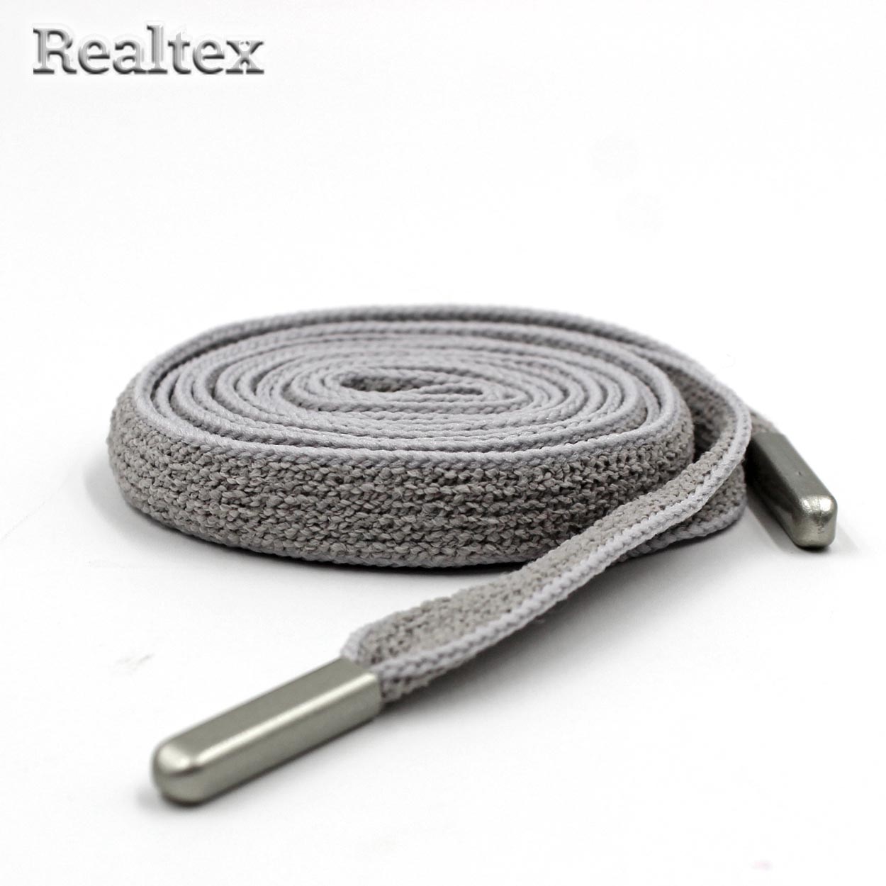 Шнур с наконечниками Realtex R- 5 плоский, однотонный, мягкий шир.8мм дл.140см (10шт) цв.серый