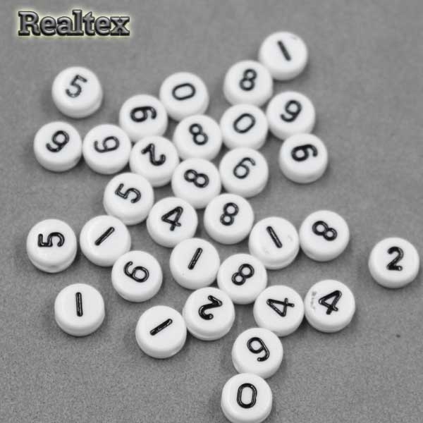 Бусины пластик Реалтекс Арабские цифры 4*7мм (500гр) цв.белый/черный