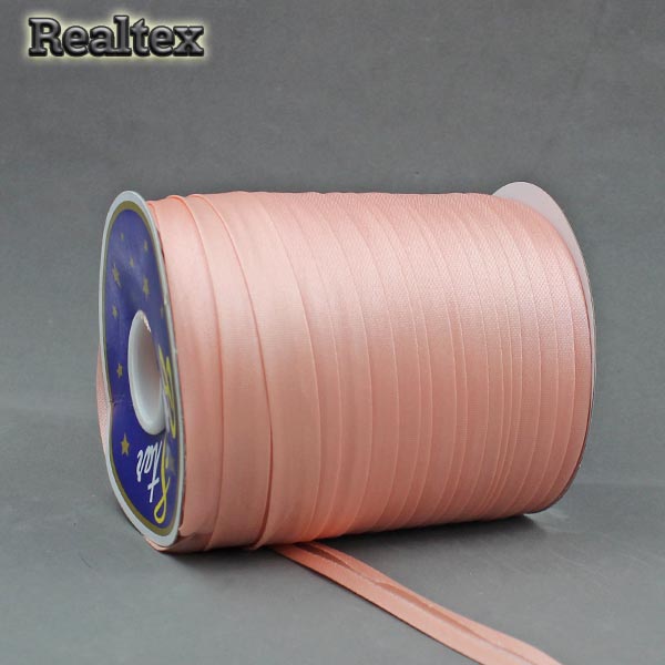 Косая бейка атласная 15мм (132м) цв.F151 розовый