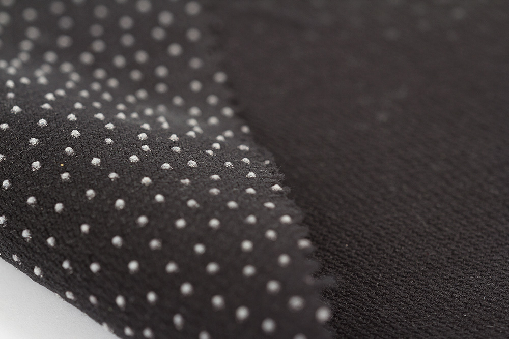 Дублерин эластичный нитепрошивной точечный G-78etw (1м*1,15м) 78г/м цв.черный