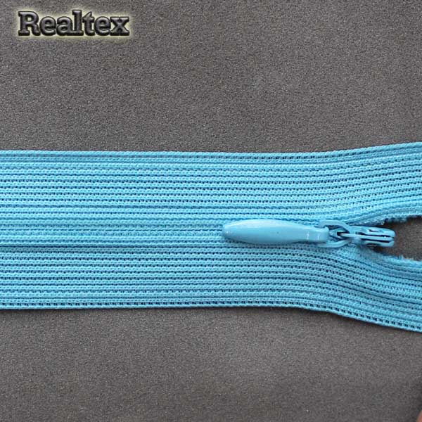  Молния потайная Т.3 20см цв.200/1 голубой опал