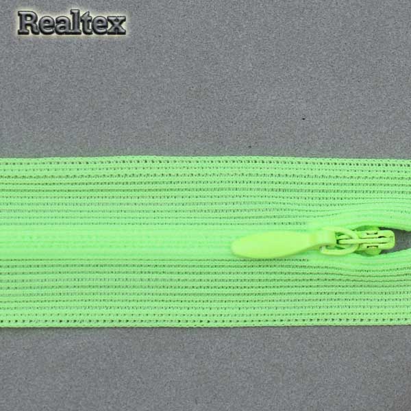  Молния потайная Т.3 20см цв.230 светло-салатовый неон