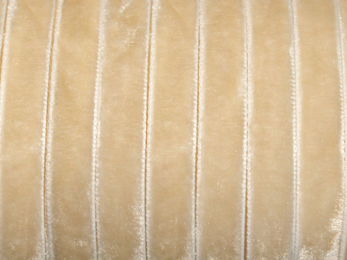 Лента бархатная УТ 10мм цв.8514 светло-бежевый