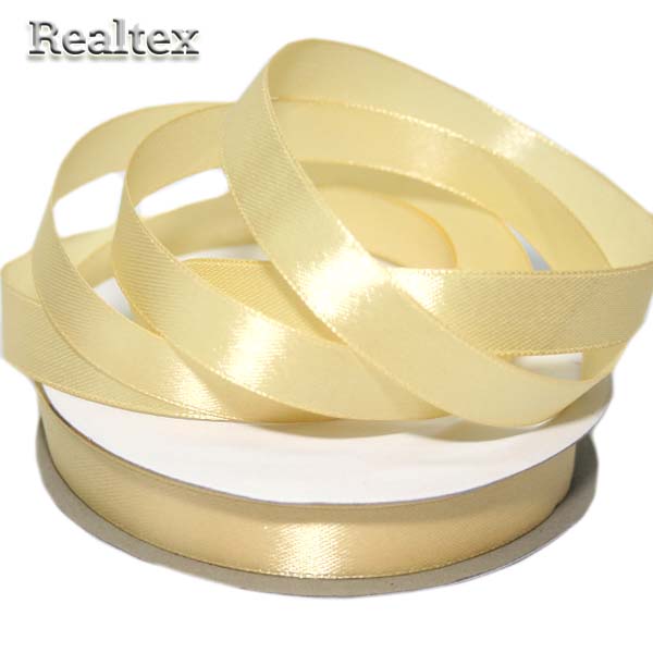 Лента атласная 12мм Realtex (32,9м) цв.080 жёлто-бежевый