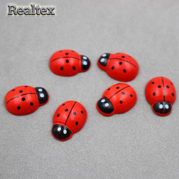 Набор деревянных элементов  Realtex R 22- 3 10*13мм "Божья коровка"