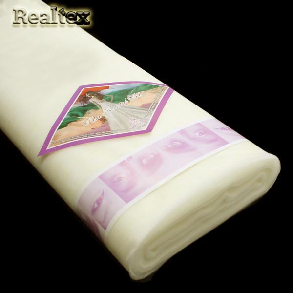 Фатин K.TRM шир.300см блестящий средней жёсткости (50м) цв.04 молочный