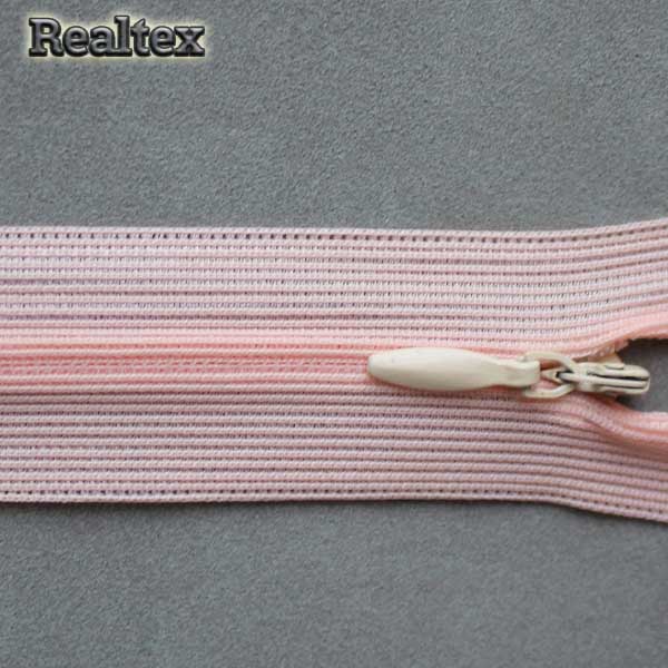  Молния потайная Т.3 50см цв.136 пудра