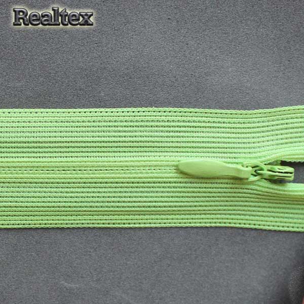  Молния потайная Т.3 20см цв.234 фисташковый