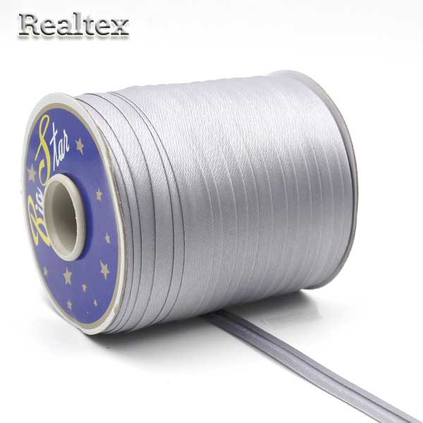 Косая бейка атласная 15мм (132м) цв.6137 серебристо-серый