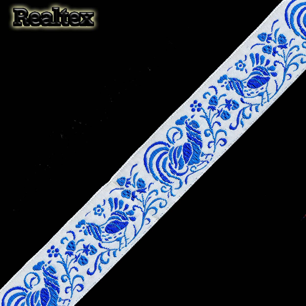 Тесьма жакардовая 32мм с1853г17 рис.7224 (25м) цв.белый/бирюза/электрик 