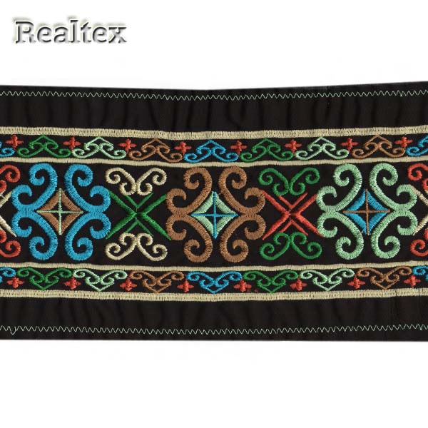 Тесьма вышитая 52162 110мм цв.5