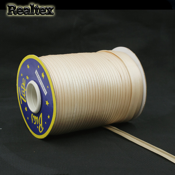 Косая бейка атласная 15мм (118,8м) цв.8178 кремовый