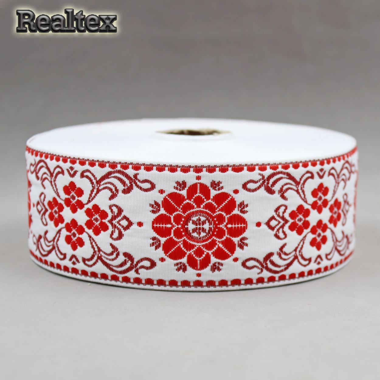 Тесьма жакардовая 50мм с3379г17 рис.9600 (25м) цв.белый/бордовый/красный