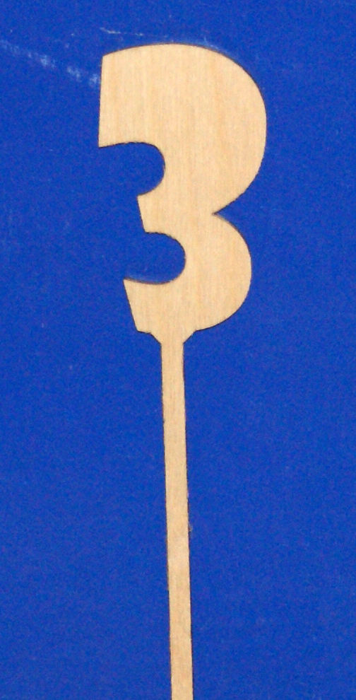 Заготовка для декорирования деревянная Топпер "3" 17см