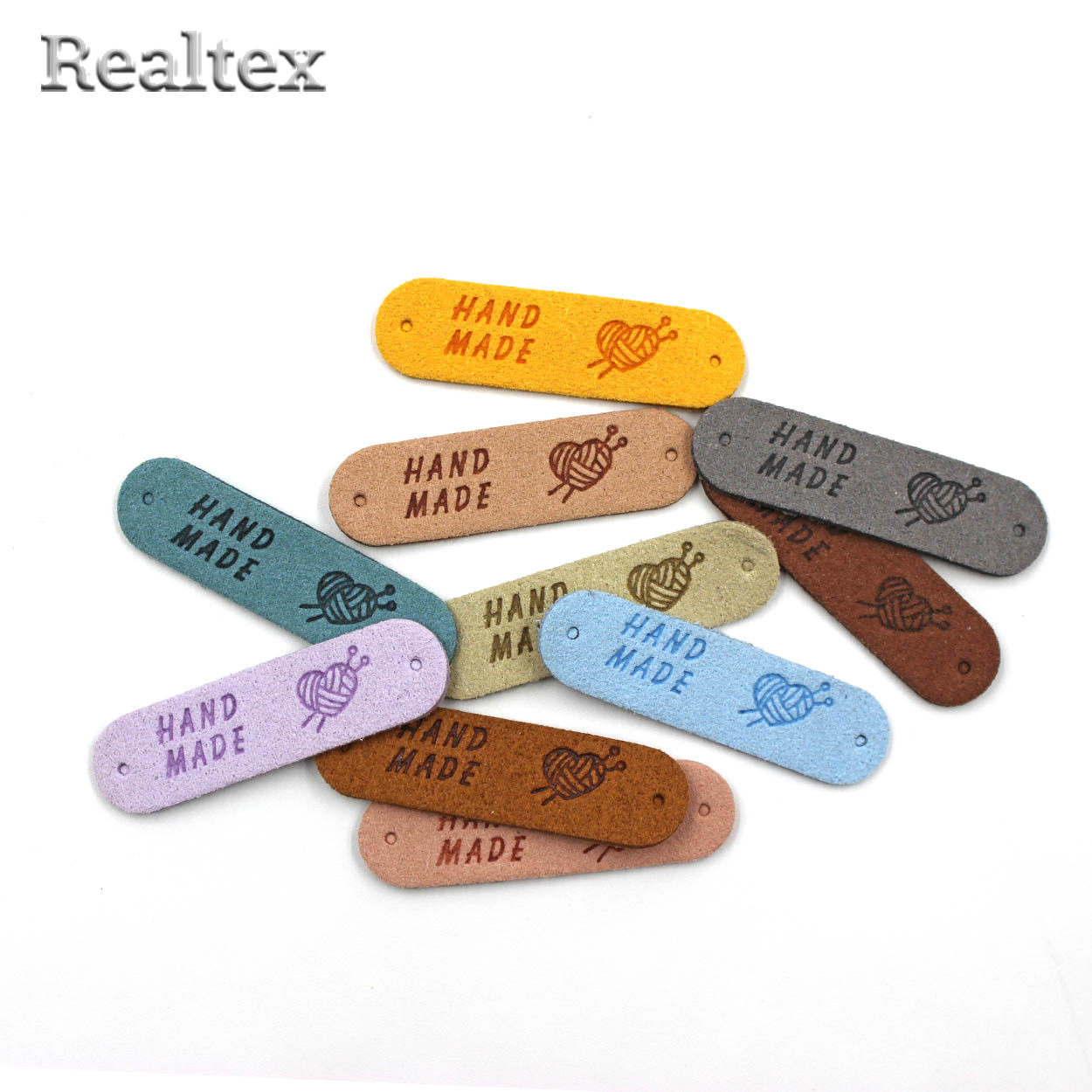 Бирка пришивная замша Realtex №23 "Клубок сердечком со спицами" цв.ассорти