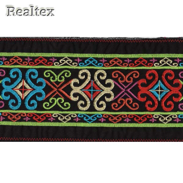 Тесьма вышитая 52162 110мм цв.6