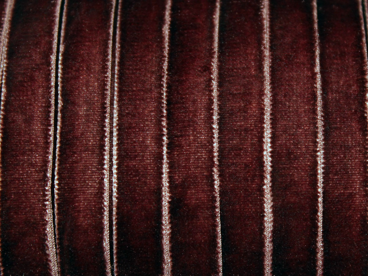 Лента бархатная УТ 10мм цв.8605 коричневый