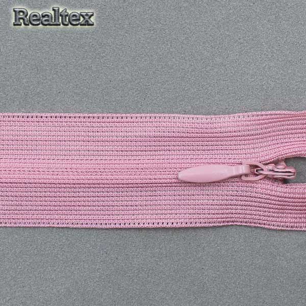  Молния потайная Т.3 50см цв.137 розовый